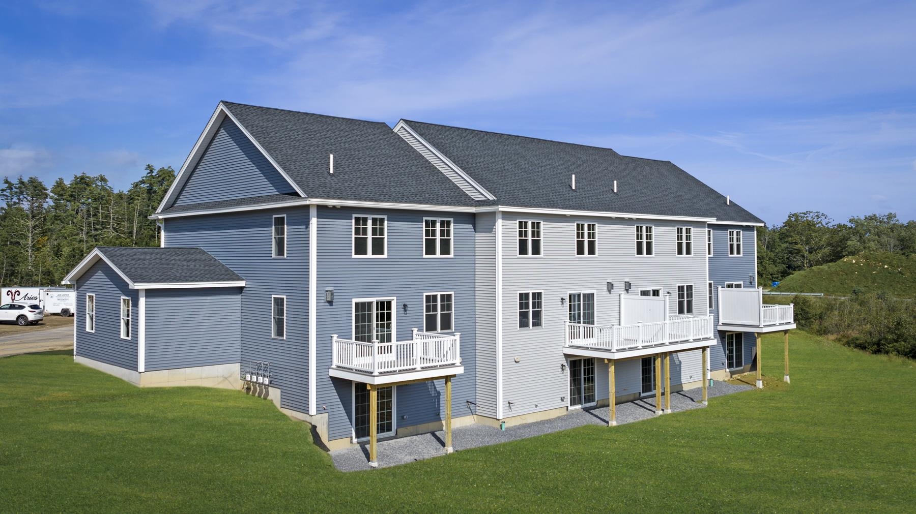 61 Crestview Way Raymond, NH 03077 - Photo 5 of 35