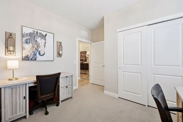 $789,900 | 934 Goldfinch Street, Chaska, MN 55318