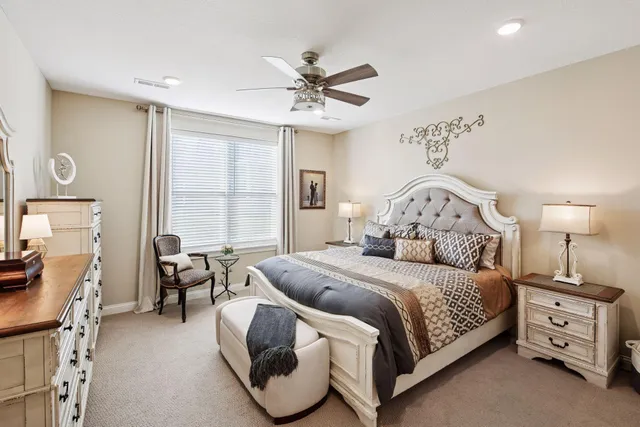 $789,900 | 934 Goldfinch Street, Chaska, MN 55318