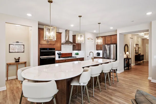 $789,900 | 934 Goldfinch Street, Chaska, MN 55318