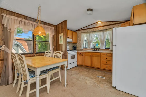 $205,000 | 193 Tummy Tooth Lane, Wilmington, IL 60481