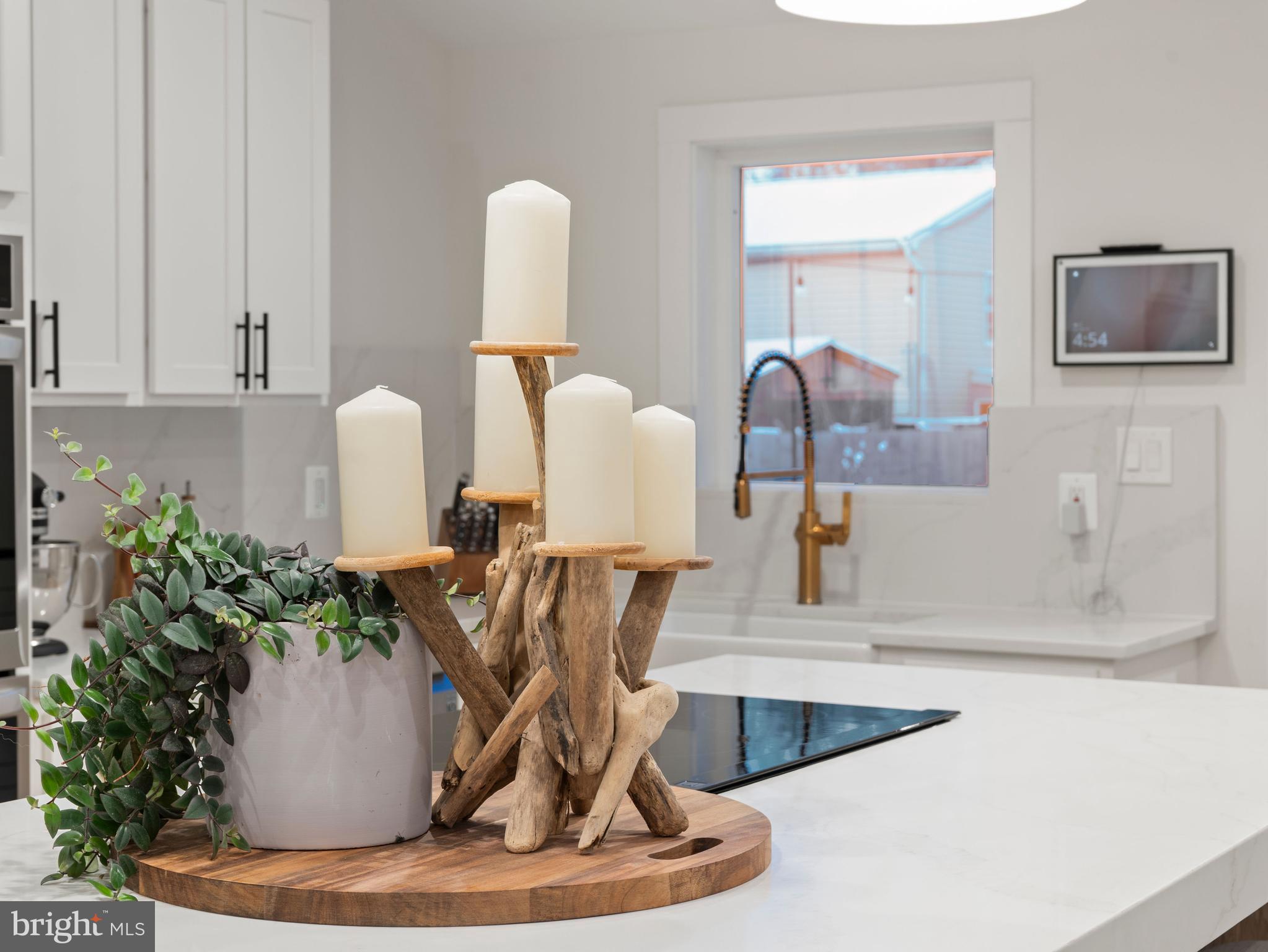 428 Royal Beach Road Pasadena, MD 21122 - Photo 15 of 42