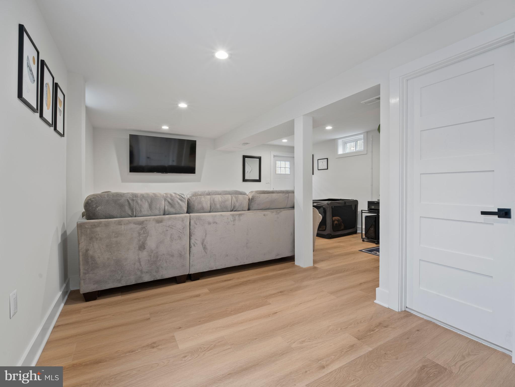 428 Royal Beach Road Pasadena, MD 21122 - Photo 29 of 42 Lower level rec room or 4th bedroom