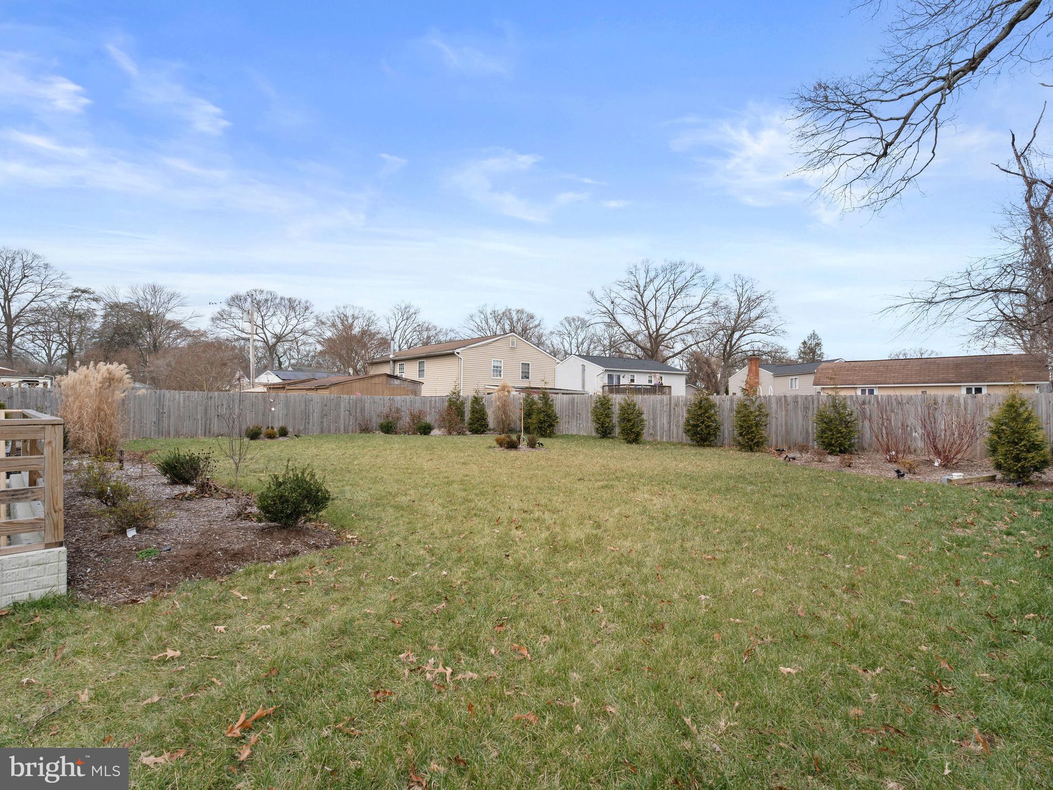 428 Royal Beach Road Pasadena, MD 21122 - Photo 35 of 42 Fenced back yard