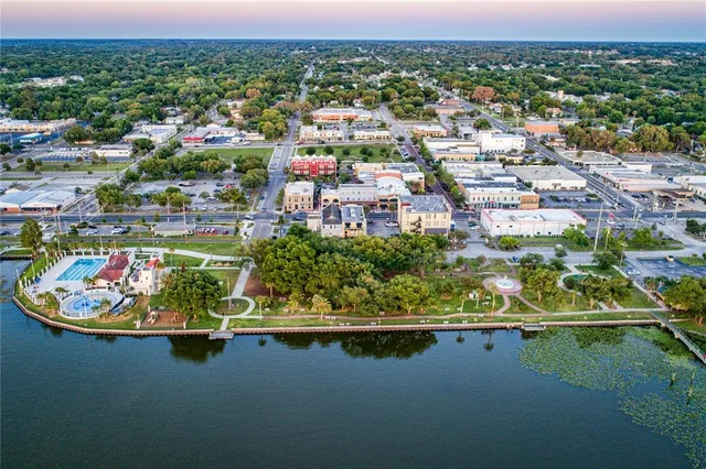 $279,900 | 1012 East Hazzard Avenue, Eustis, FL 32726