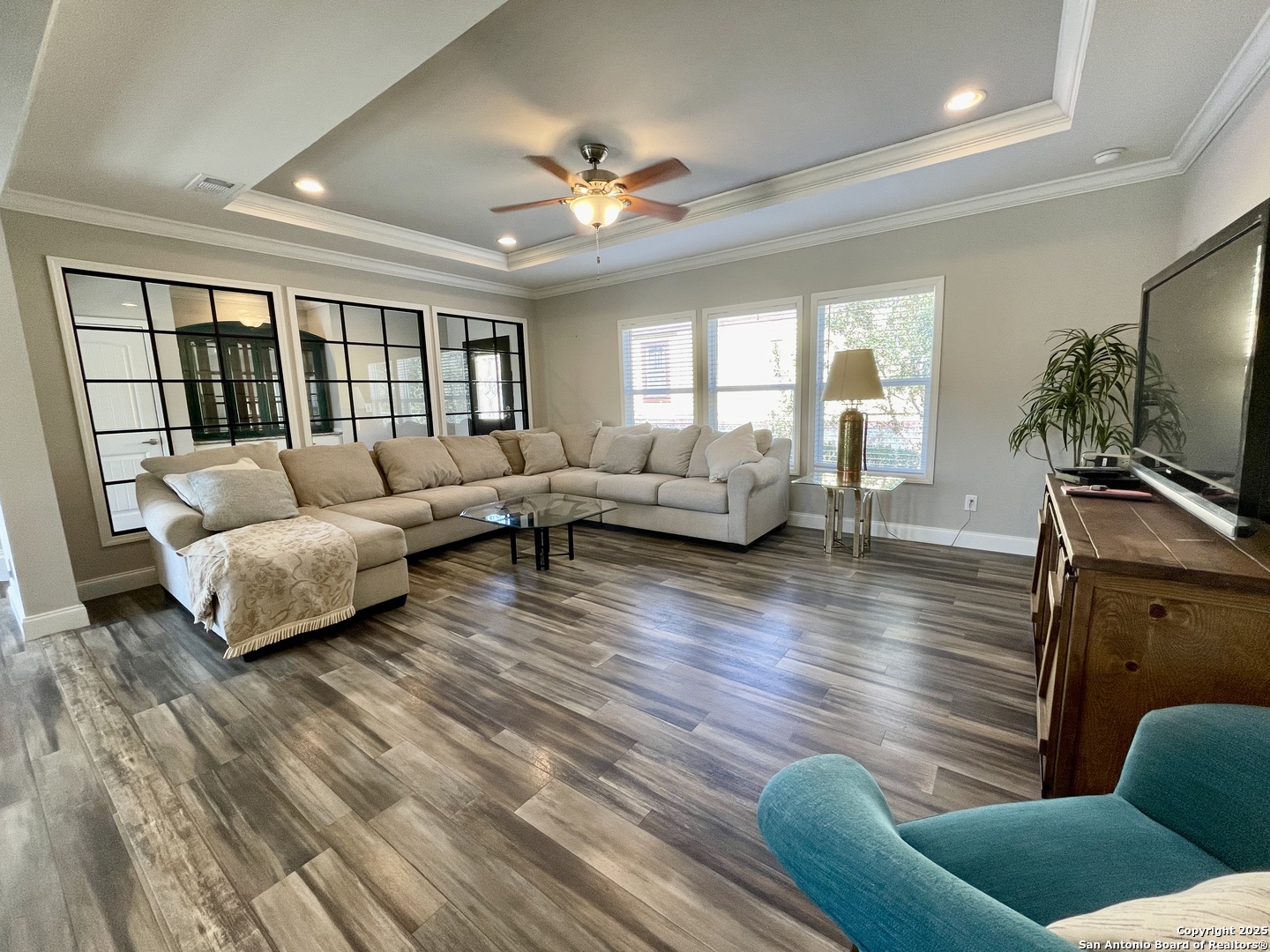 203 Ranch Drive Bandera, TX 78003 - Photo 4 of 25