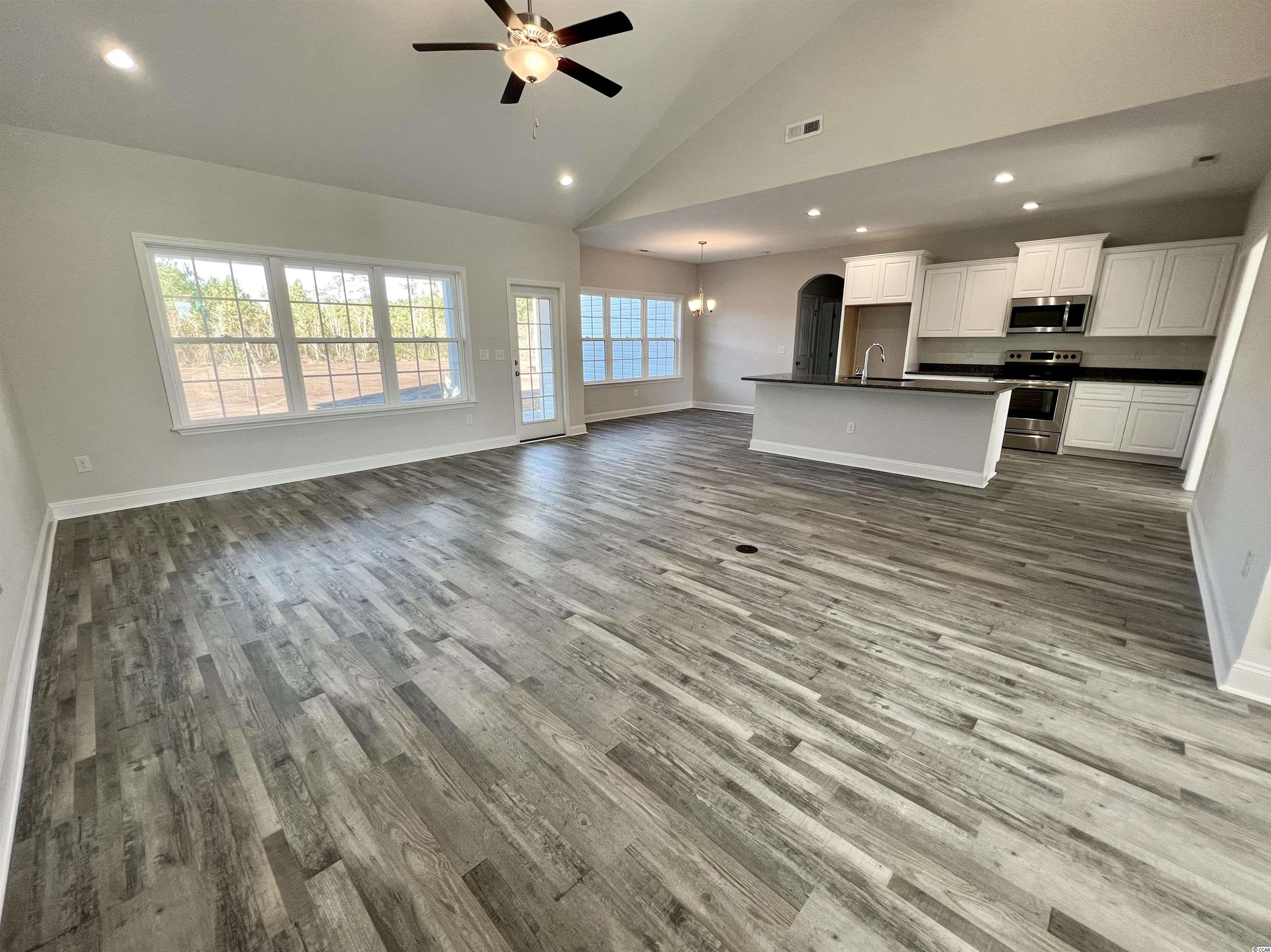 4207 Double Dee Road Aynor, SC 29511 - Photo 4 of 19 Gallery Image 4