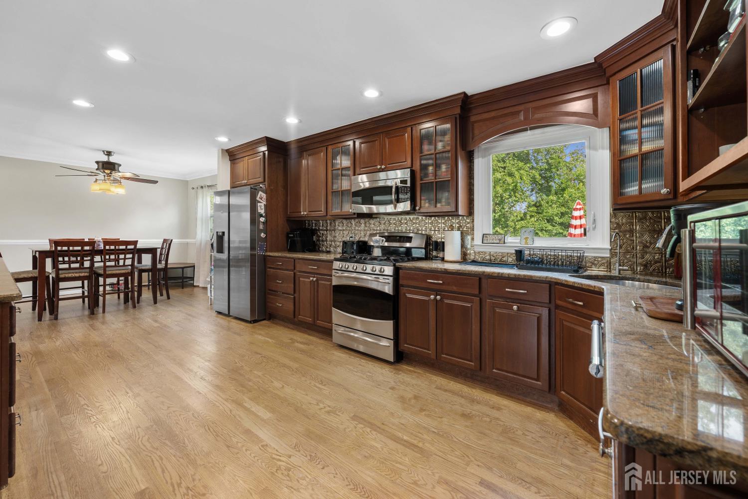 25 Hudson Road East Brunswick, NJ 08816 - Photo 7 of 34 Gallery Image 7