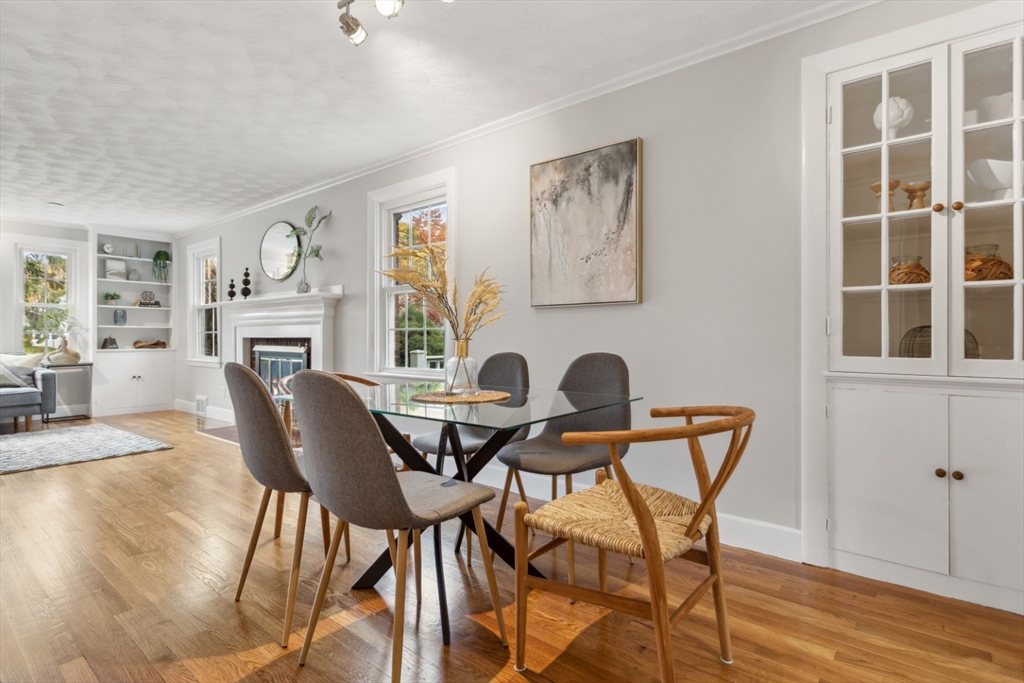 16 Meriam Street Wakefield, MA 01880 - Photo 7 of 42 a dining room with furniture and window