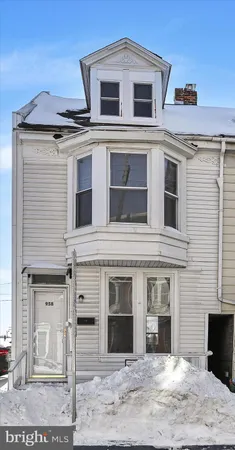 a large building with a lot of windows