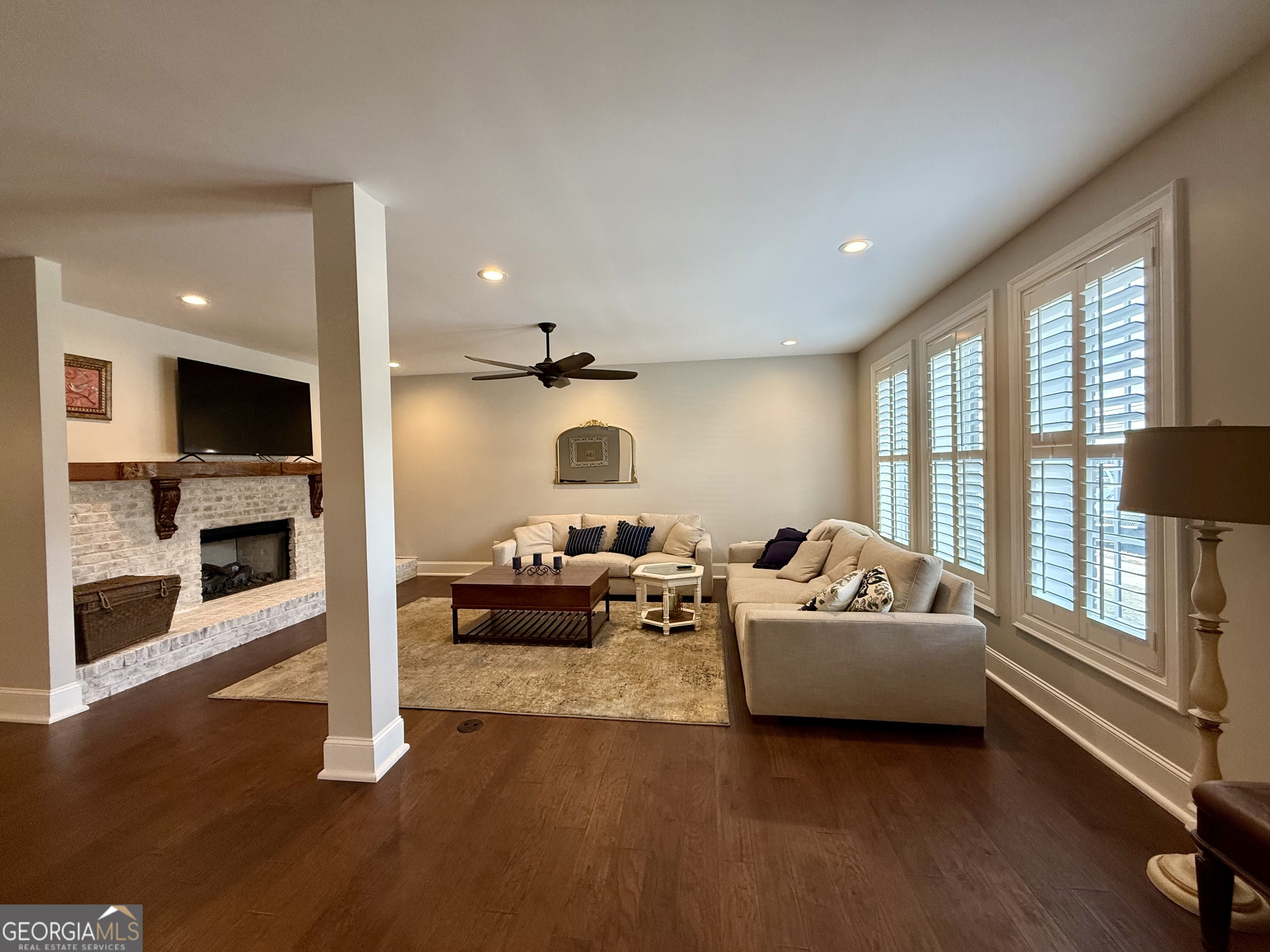712 4th Avenue West Point, GA 31833 - Photo 4 of 60