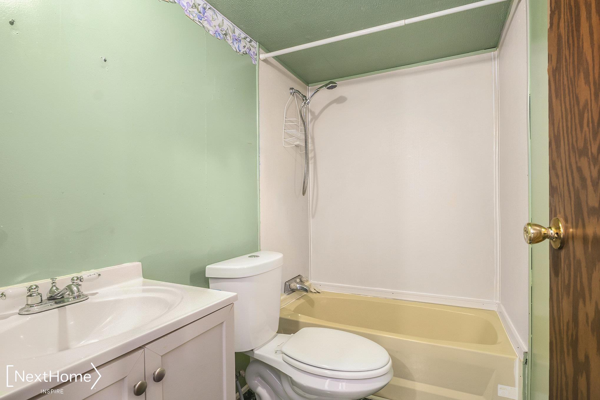 13567 Seymour Road Montrose, MI 48457 - Photo 12 of 20 Gallery Image 12