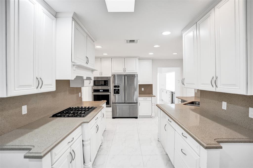 26 Cayuga Road Sea Ranch Lakes, FL 33308 - Photo 24 of 36