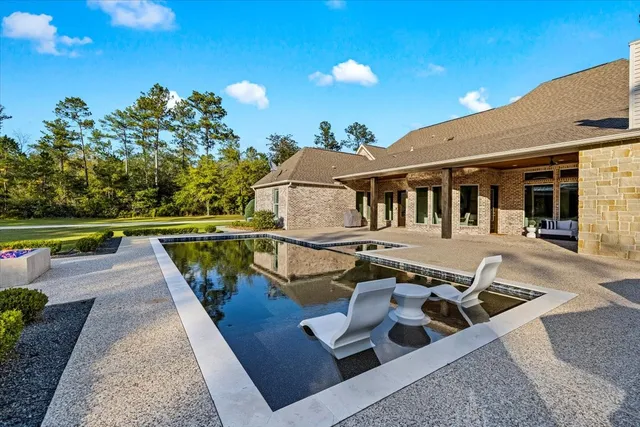 a view of house with outdoor space