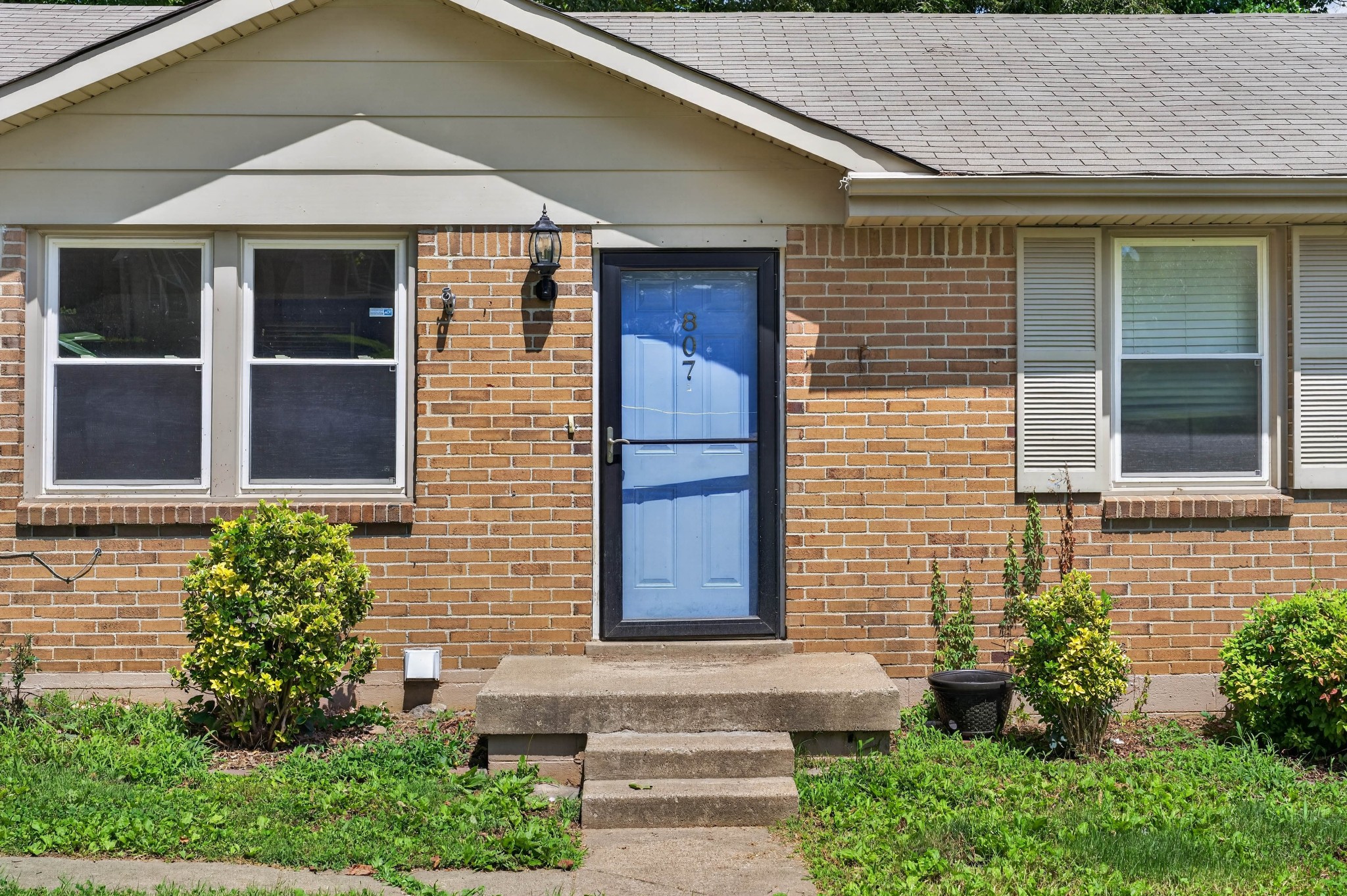 807 Pollard Road Clarksville, TN 37042 - Photo 4 of 36