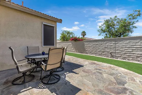 $695,000 | 245 Strada Fortuna, Palm Desert, CA 92260