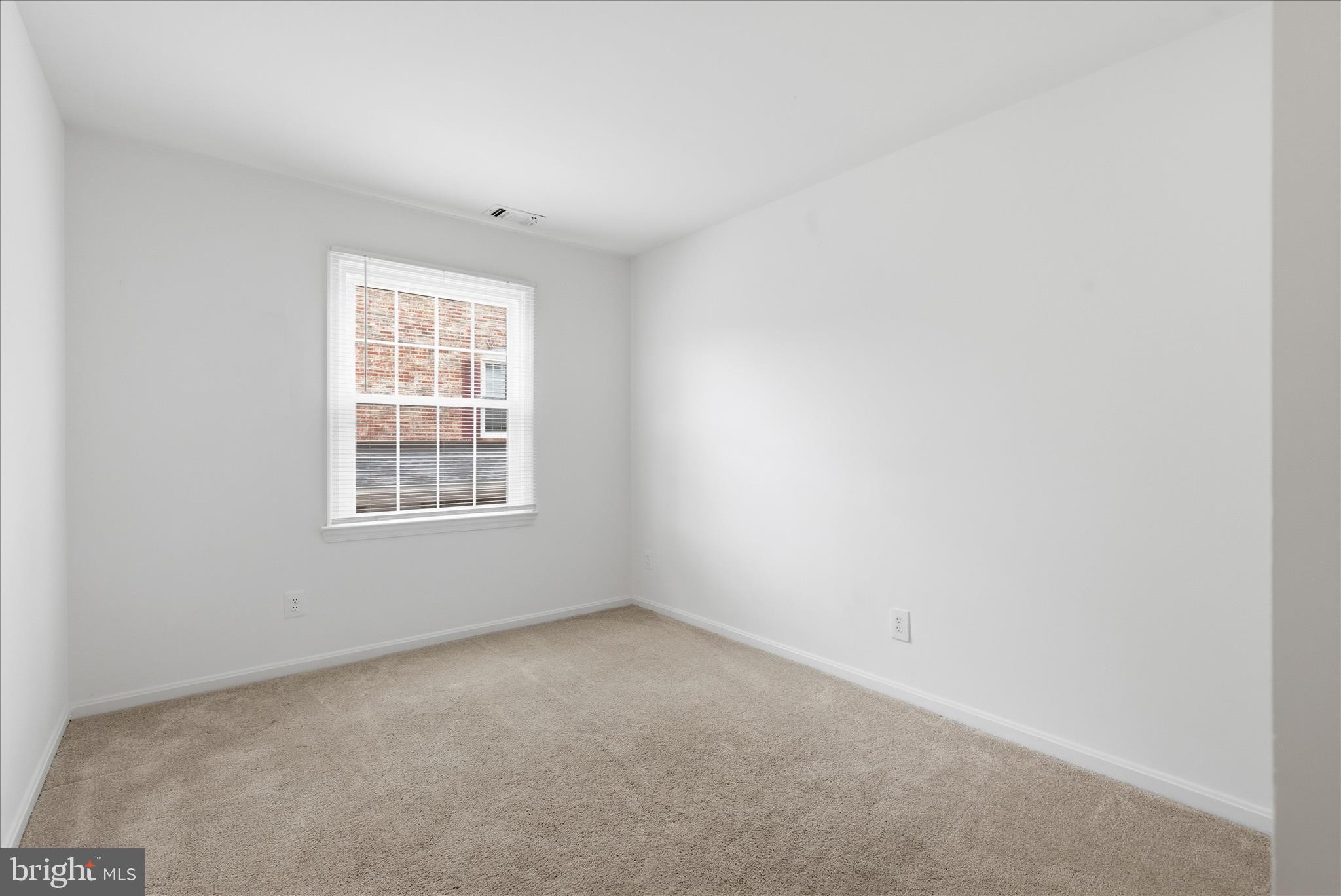 4167 Churchman Way Woodbridge, VA 22192 - Photo 20 of 36 an empty room with a window
