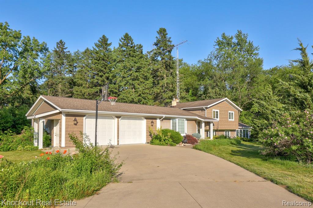 7051 Barkley Road Vassar, MI 48768 - Photo 1 of 80