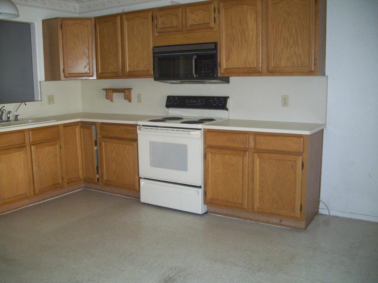 1225 East Redfield Road Gilbert, AZ 85234 - Photo 3 of 7 Kitchen