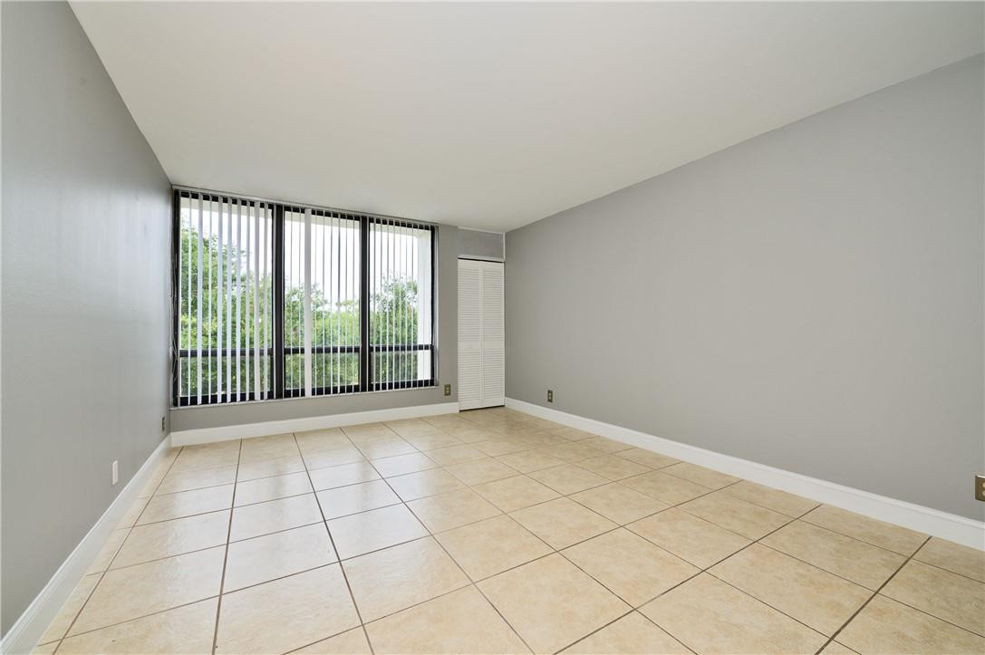 7819 Lakeside Boulevard Boca Raton, FL 33434 - Photo 18 of 33 Photo 18