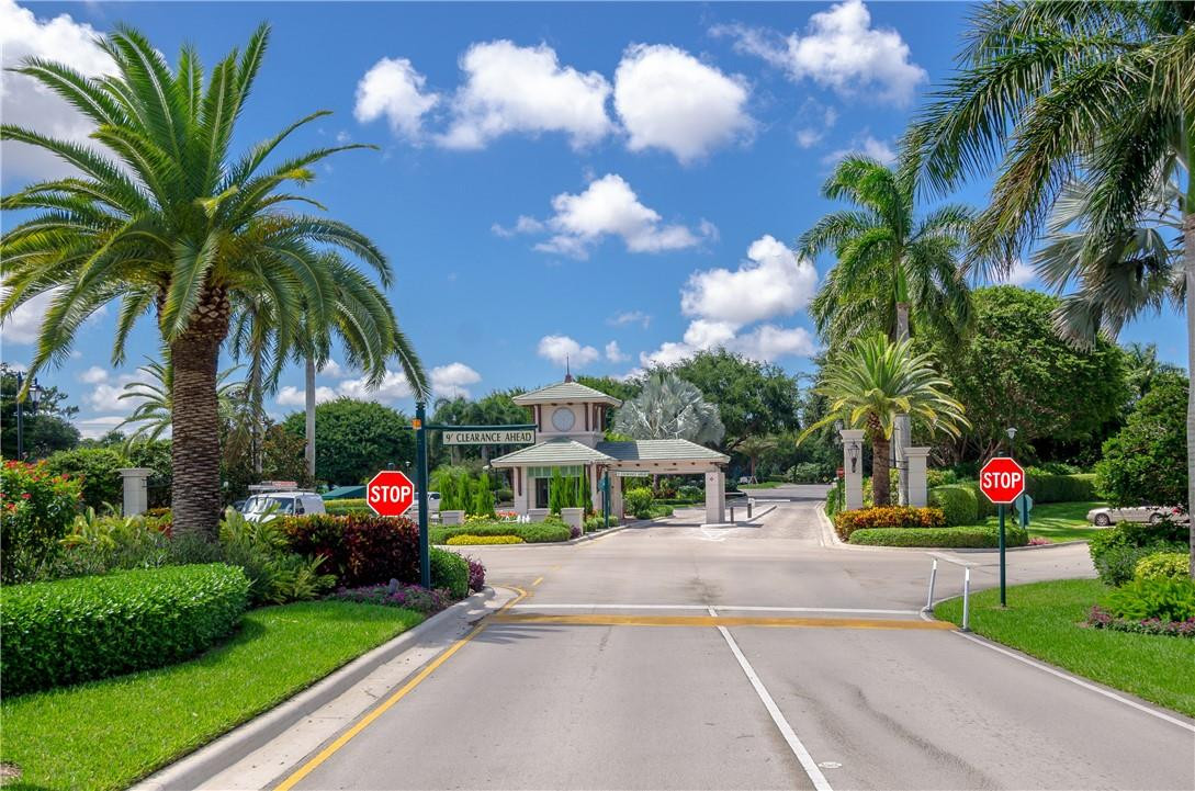 7819 Lakeside Boulevard Boca Raton, FL 33434 - Photo 2 of 33 Photo 2