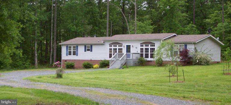 12428 Tower Hill Road Midland, VA 22728 - Photo 1 of 1 Exterior (Main)