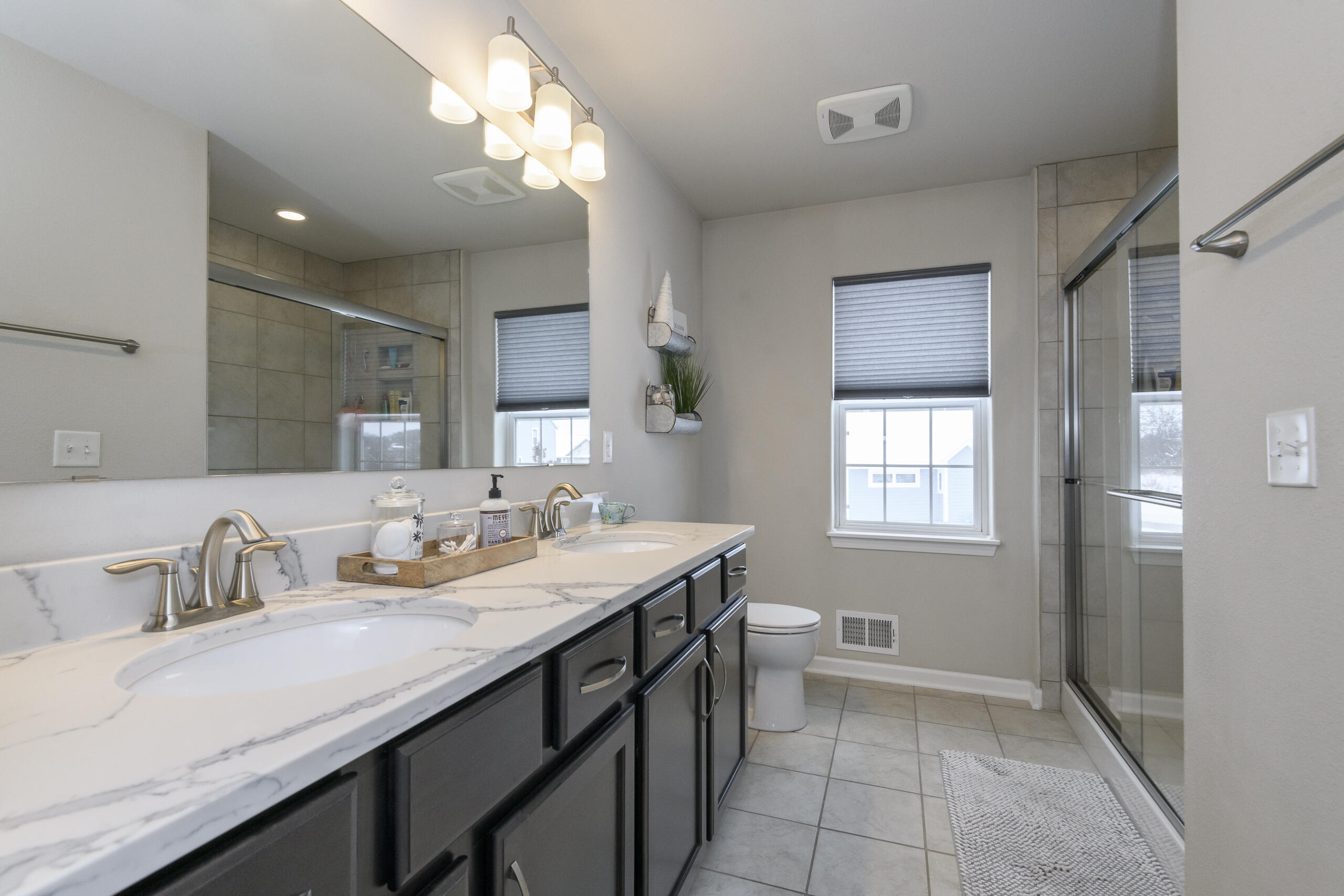 3513 Olde Howell Road Waukesha, WI 53188 - Photo 25 of 43 3513 Olde Howell-27