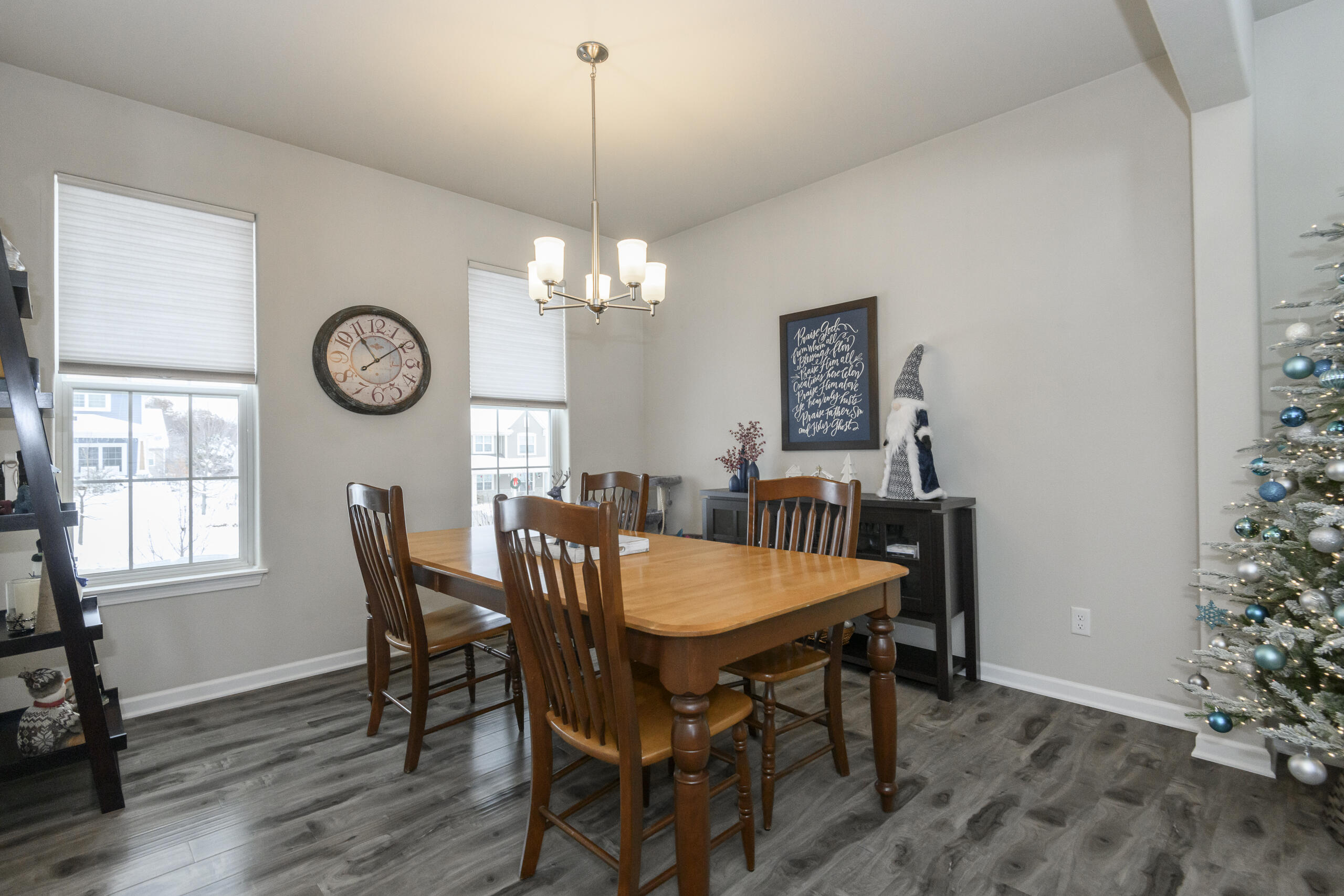 3513 Olde Howell Road Waukesha, WI 53188 - Photo 3 of 43 3513 Olde Howell-05