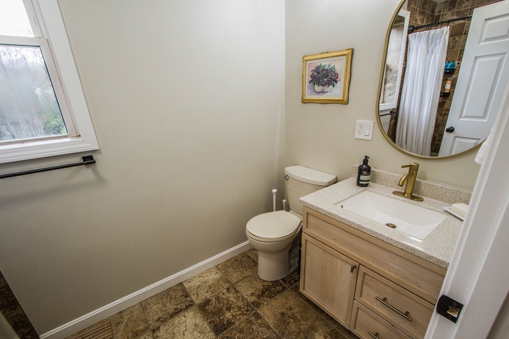 692 Cronin Road Warren, MA 01585 - Photo 34 of 42