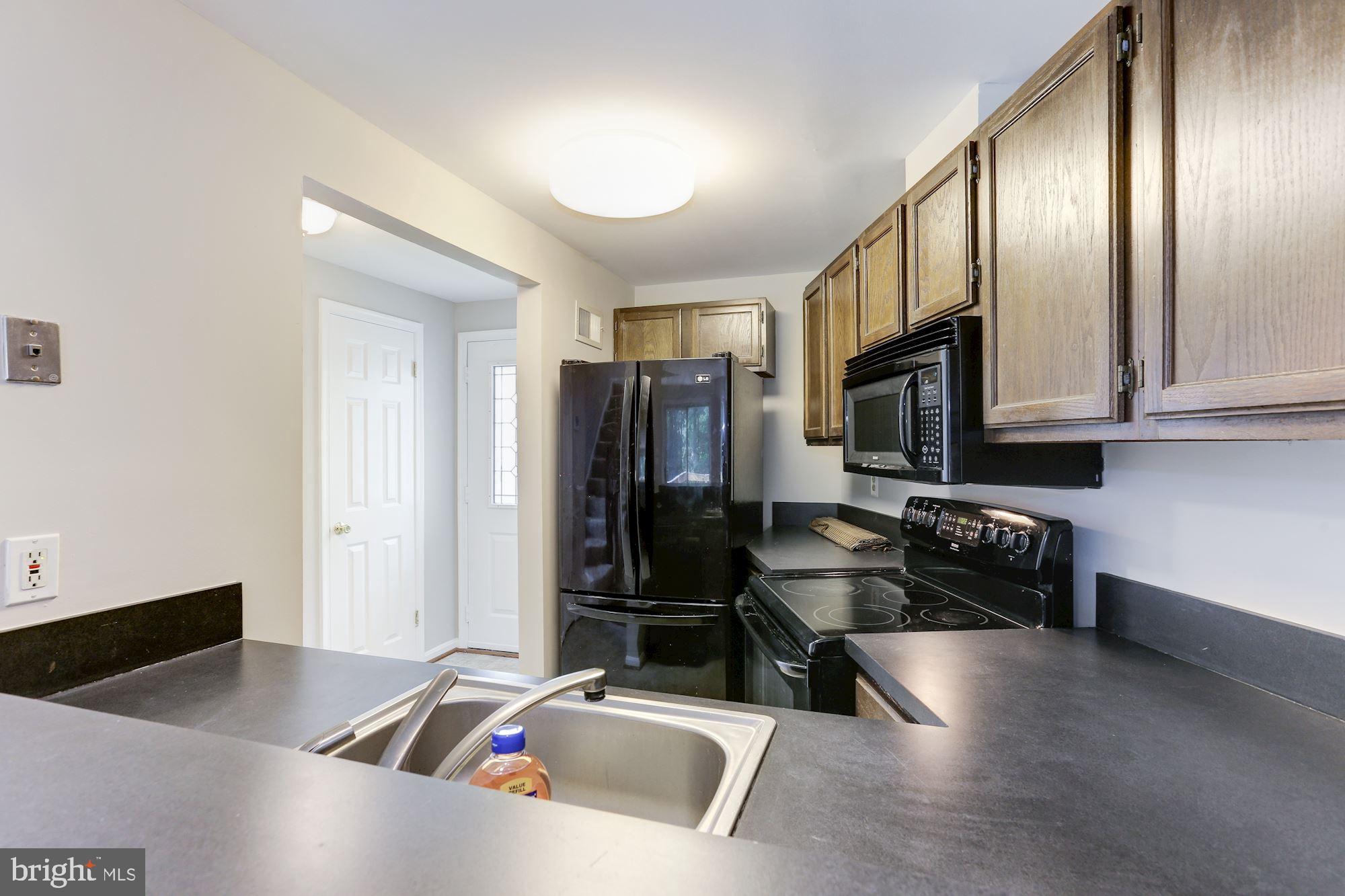 2157 Whisper Way Reston, VA 20191 - Photo 12 of 44