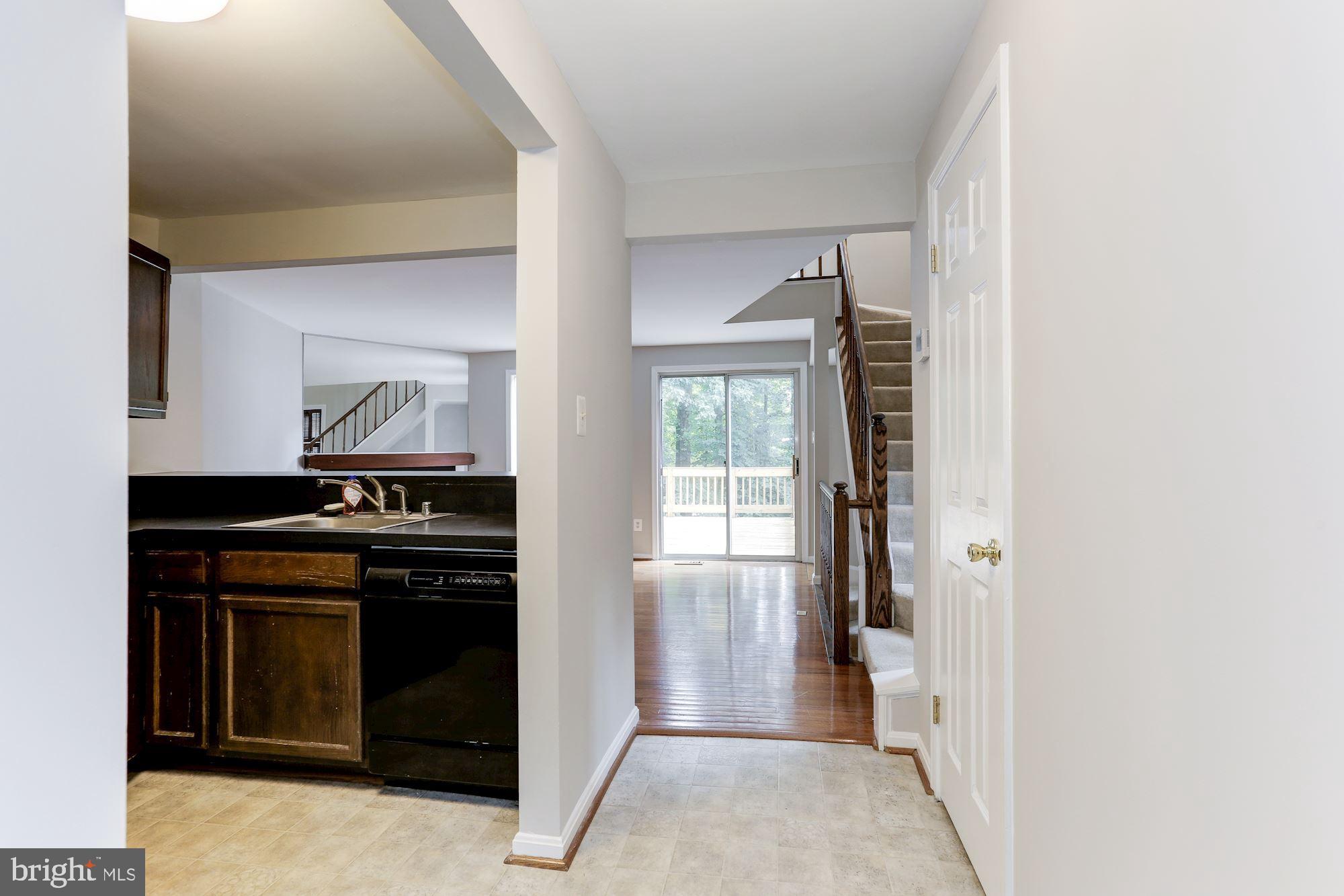2157 Whisper Way Reston, VA 20191 - Photo 8 of 44
