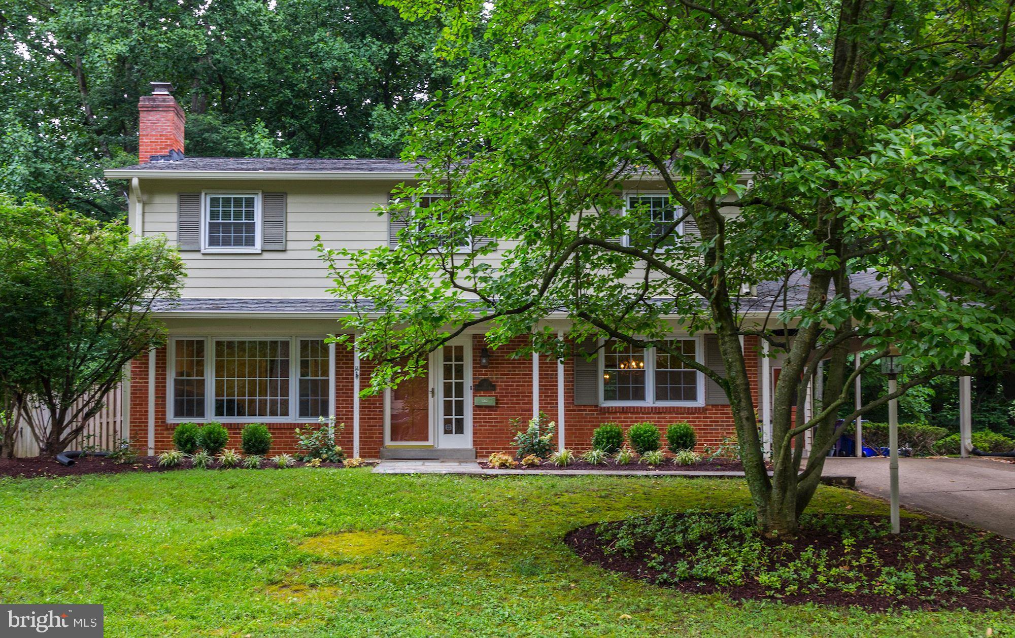 8 Crest Park Court Silver Spring, MD 20903 - Photo 2 of 36 Gallery Image 2