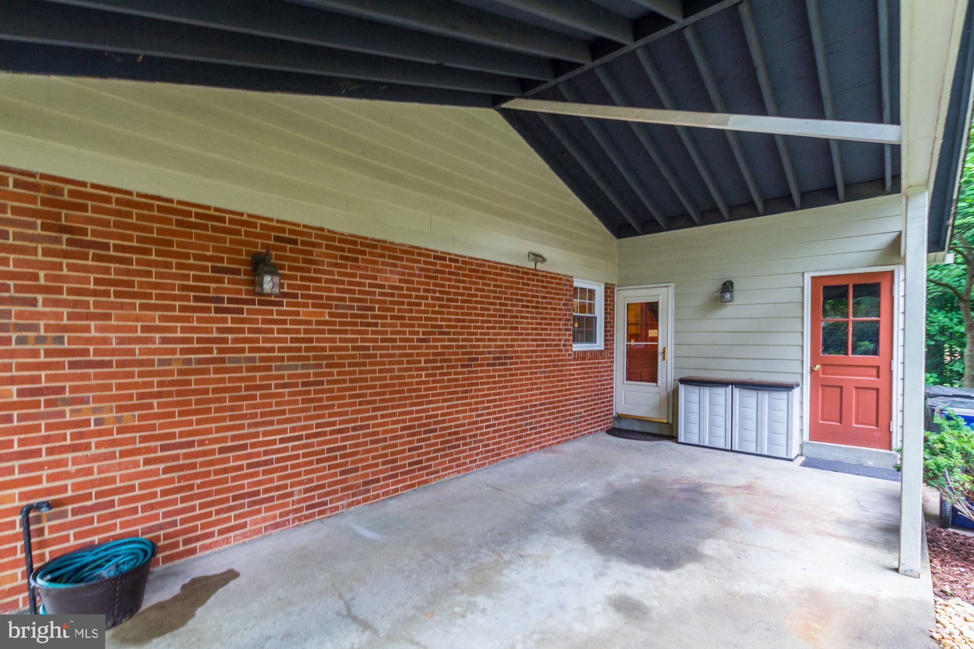 8 Crest Park Court Silver Spring, MD 20903 - Photo 3 of 36 Gallery Image 3