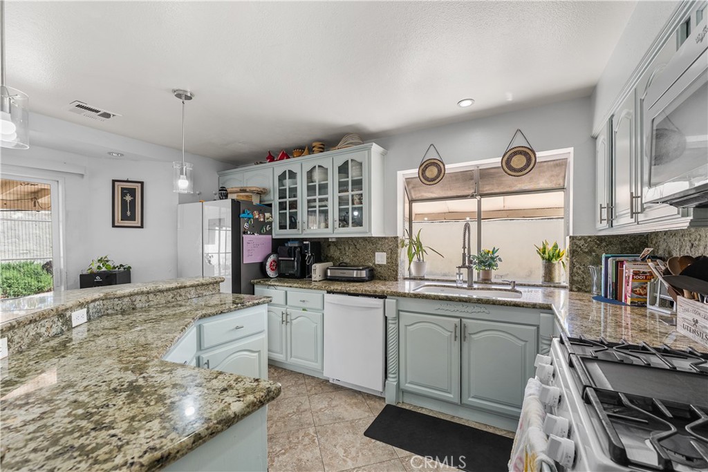 37806 Sulphur Springs Road Palmdale, CA 93552 - Photo 14 of 46