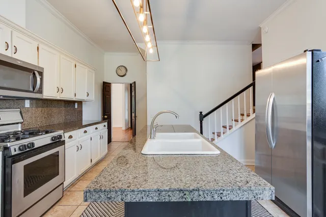 $479,000 | 1680 Carruthers Place, Memphis, TN 38112