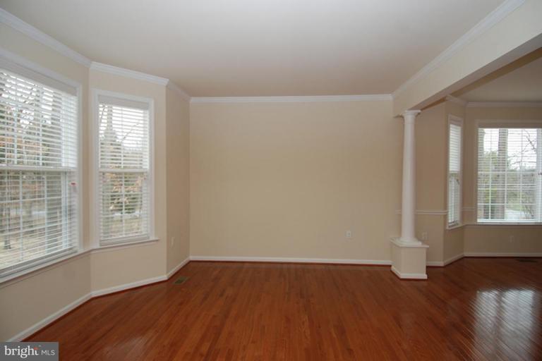 360 Paradise Valley Road Falling Waters, WV 25419 - Photo 9 of 30 Living Room