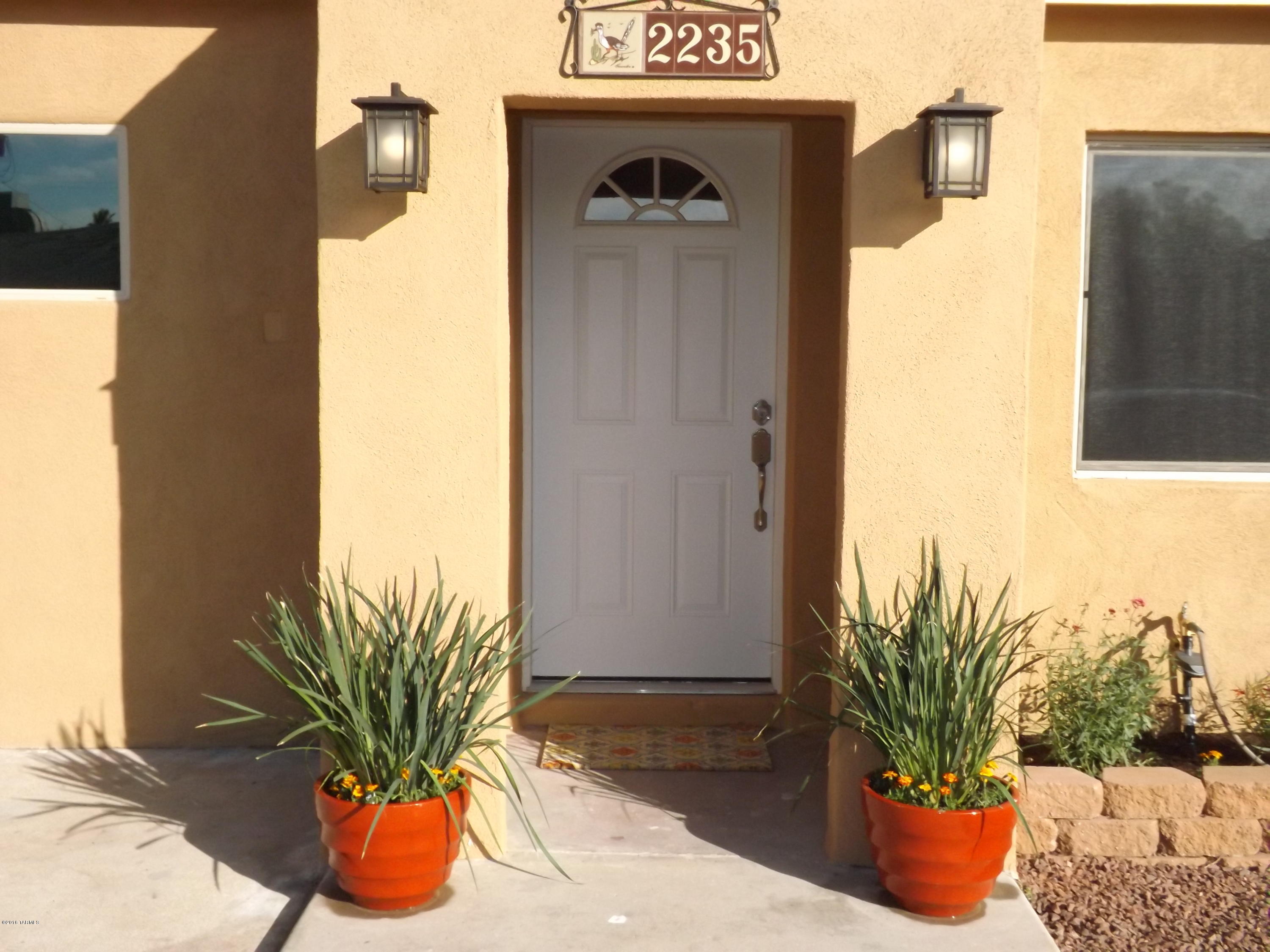 2235 South Miramonte Stravenue Tucson, AZ 85713 - Photo 2 of 34