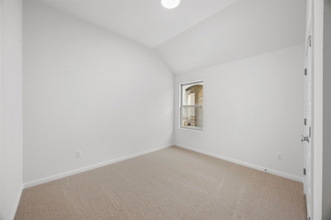 298 Bendecido Loop Elgin, TX 78621 - Photo 12 of 40