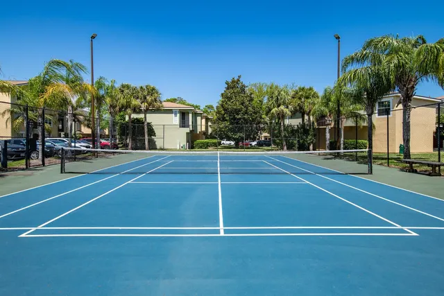 a view of a tennis court
