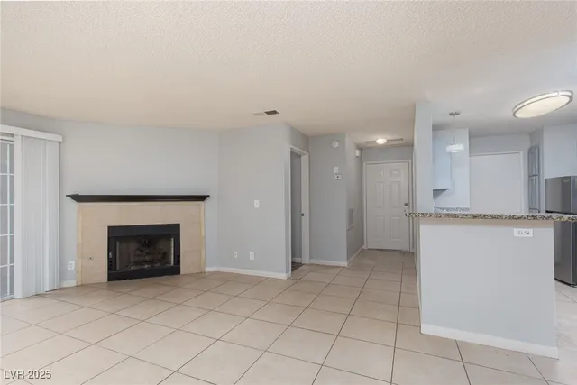 $1,600 | 2200 South Fort Apache Road, Unit 2169, Las Vegas, NV 89117