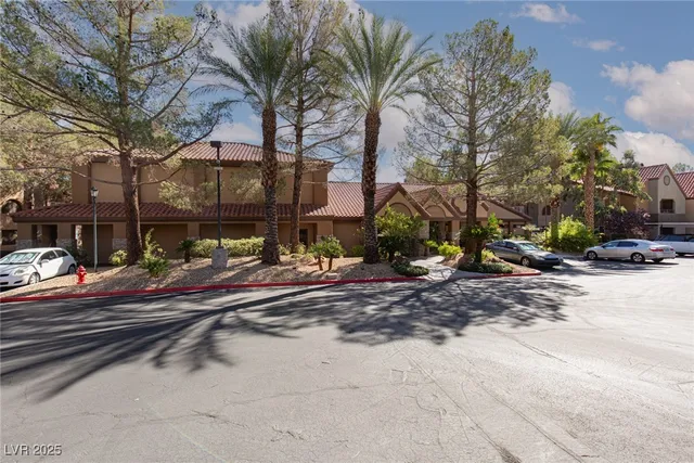 $1,600 | 2200 South Fort Apache Road, Unit 2169, Las Vegas, NV 89117