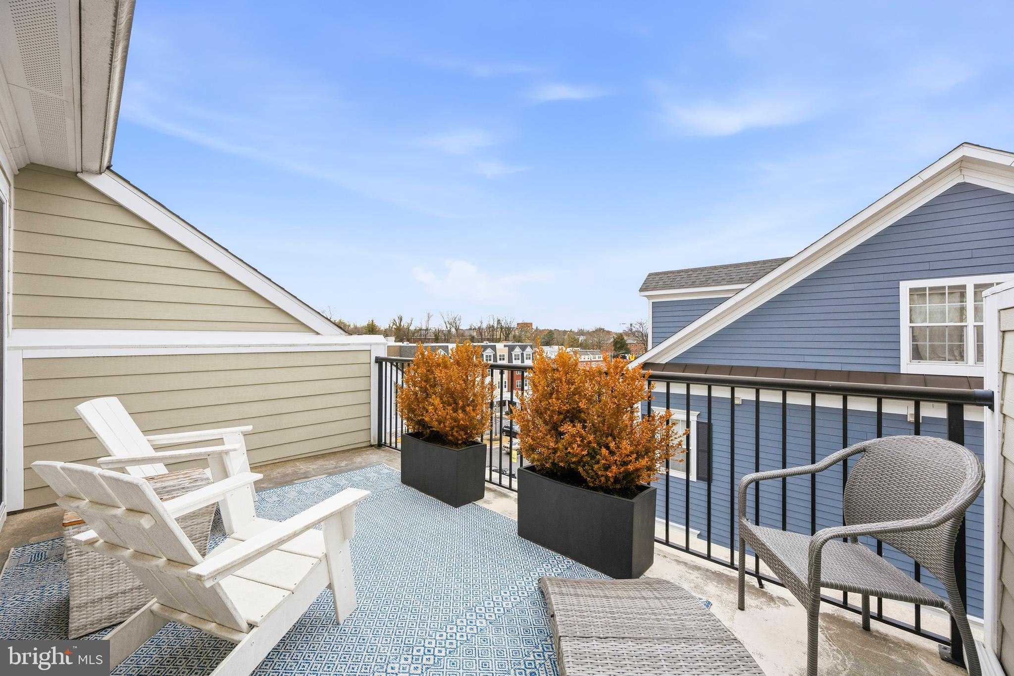 31 Meridian Lane Towson, MD 21286 - Photo 24 of 25 a view of a chairs and table in the balcony