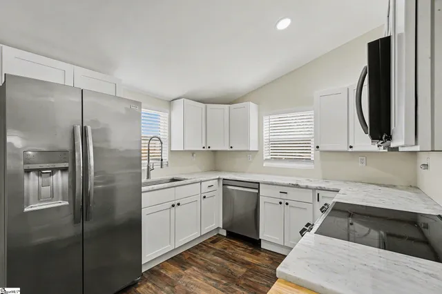 $277,900 | 25 East 5th Street, Greenville, SC 29611