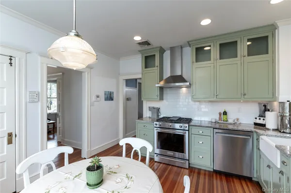 $775,000 | 536 Kings Highway, Valley Cottage, NY 10989