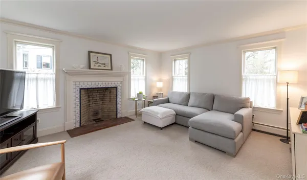 $775,000 | 536 Kings Highway, Valley Cottage, NY 10989