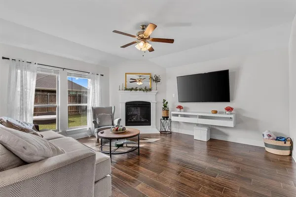 $329,000 | 3105 Denver Avenue, Aubrey, TX 76227