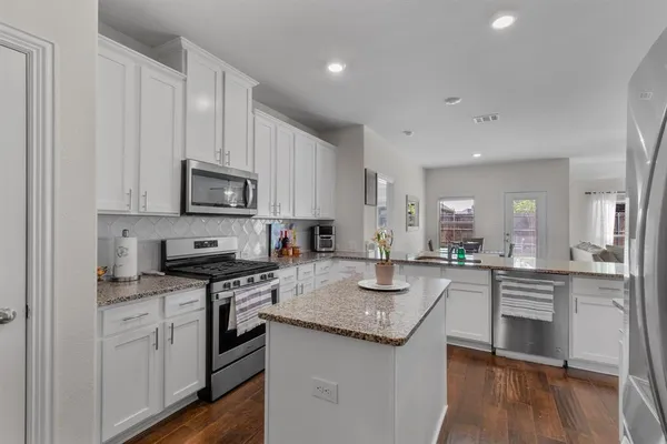 $329,000 | 3105 Denver Avenue, Aubrey, TX 76227