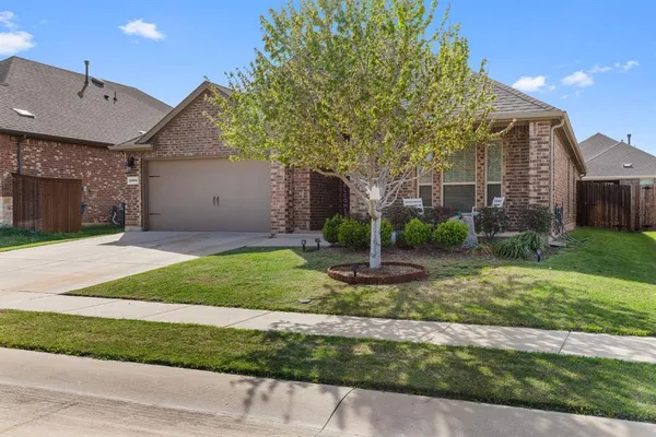 $329,000 | 3105 Denver Avenue, Aubrey, TX 76227