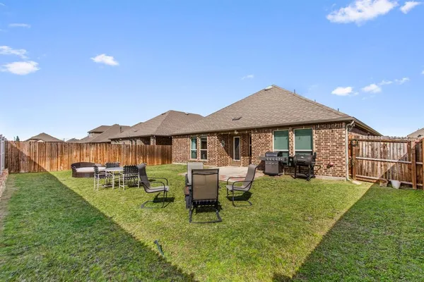 $329,000 | 3105 Denver Avenue, Aubrey, TX 76227