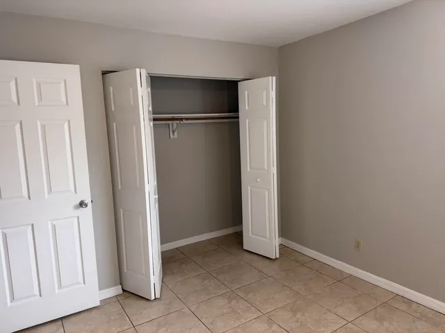 $1,950 | 125 Southeast Millwood Terrace, Stuart, FL 34997